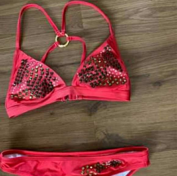 BKE Other - Womens M BKE 2 pc suit. It's a coral color